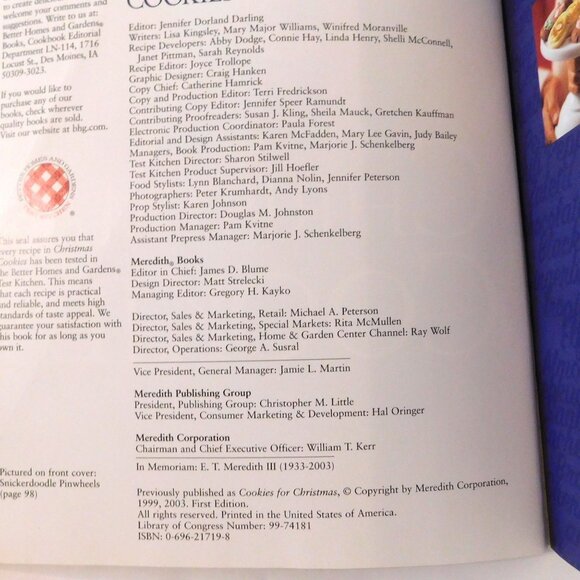 Better Homes and Gardens Christmas Cookies Cookbook 1st Edition 2003 PB Baking - Picture 3 of 10